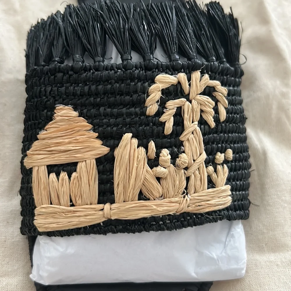 Adorable Tory slides! - Picture 3 of 6